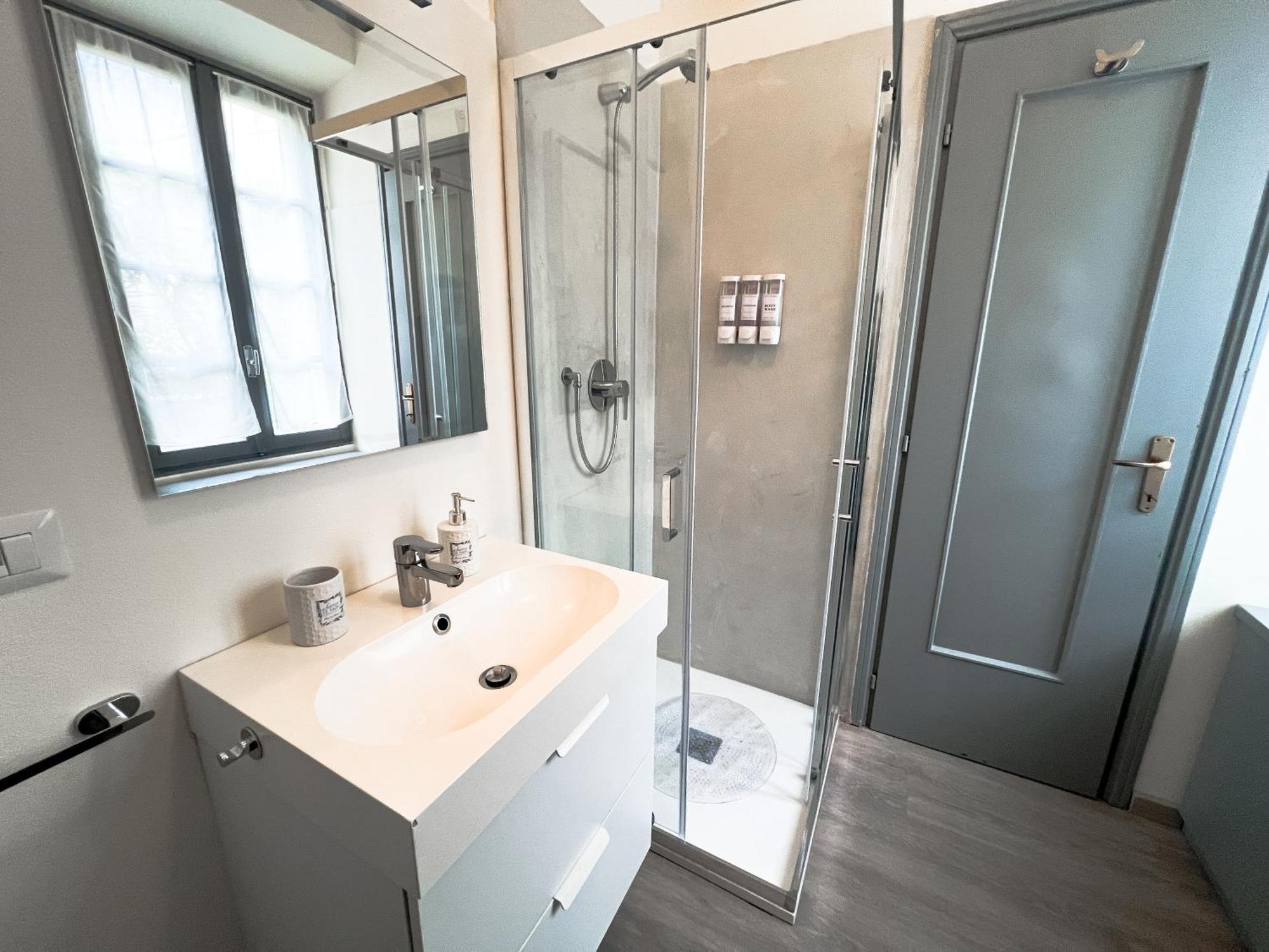 Cozy Duomo Retreat Apartment Комо Екстериор снимка