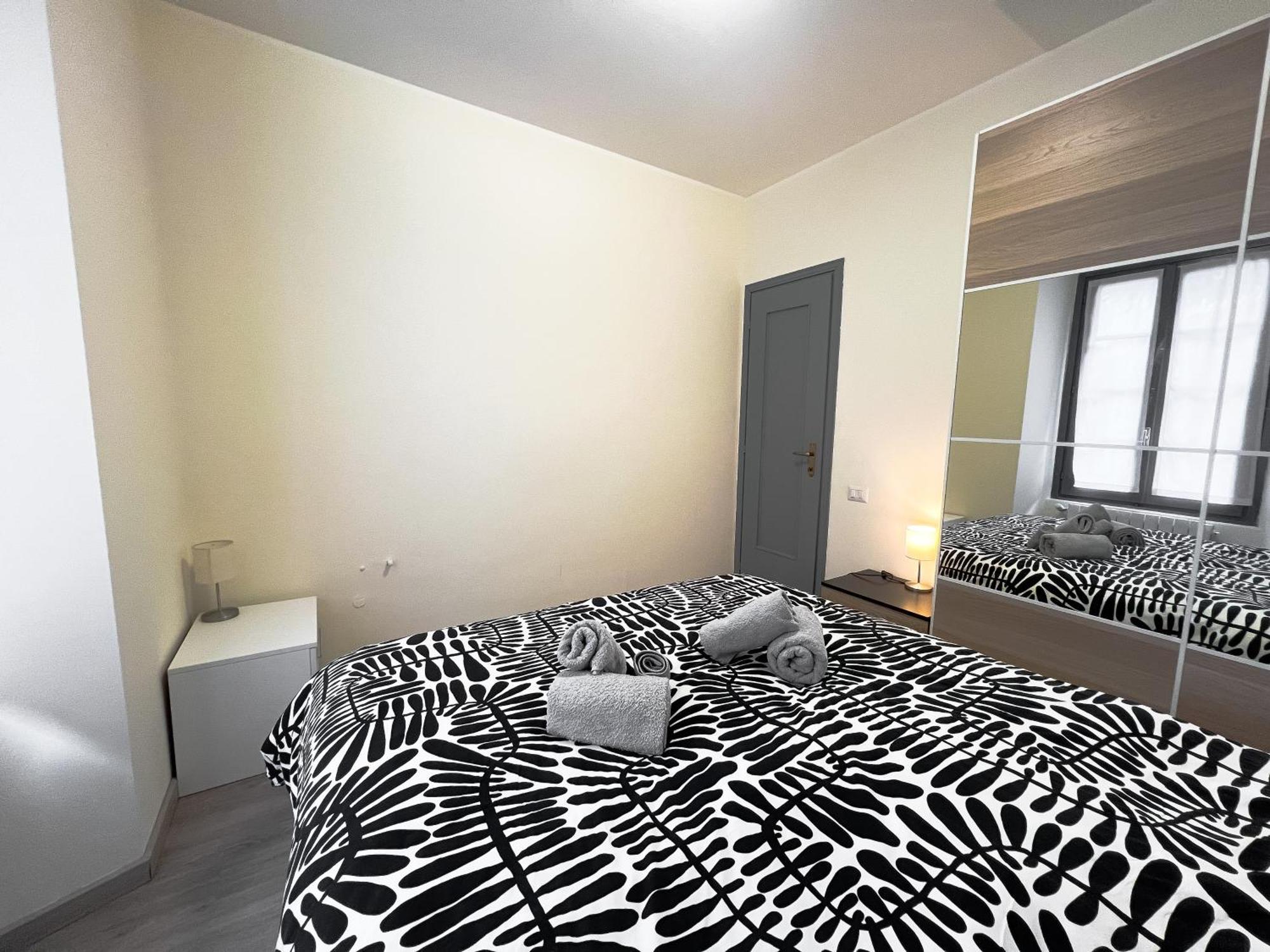 Cozy Duomo Retreat Apartment Комо Екстериор снимка